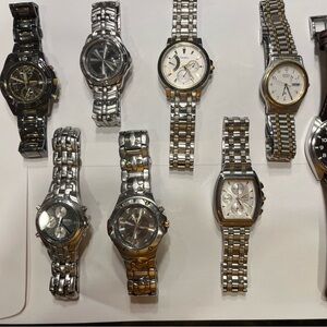 8 authentic seiko watches